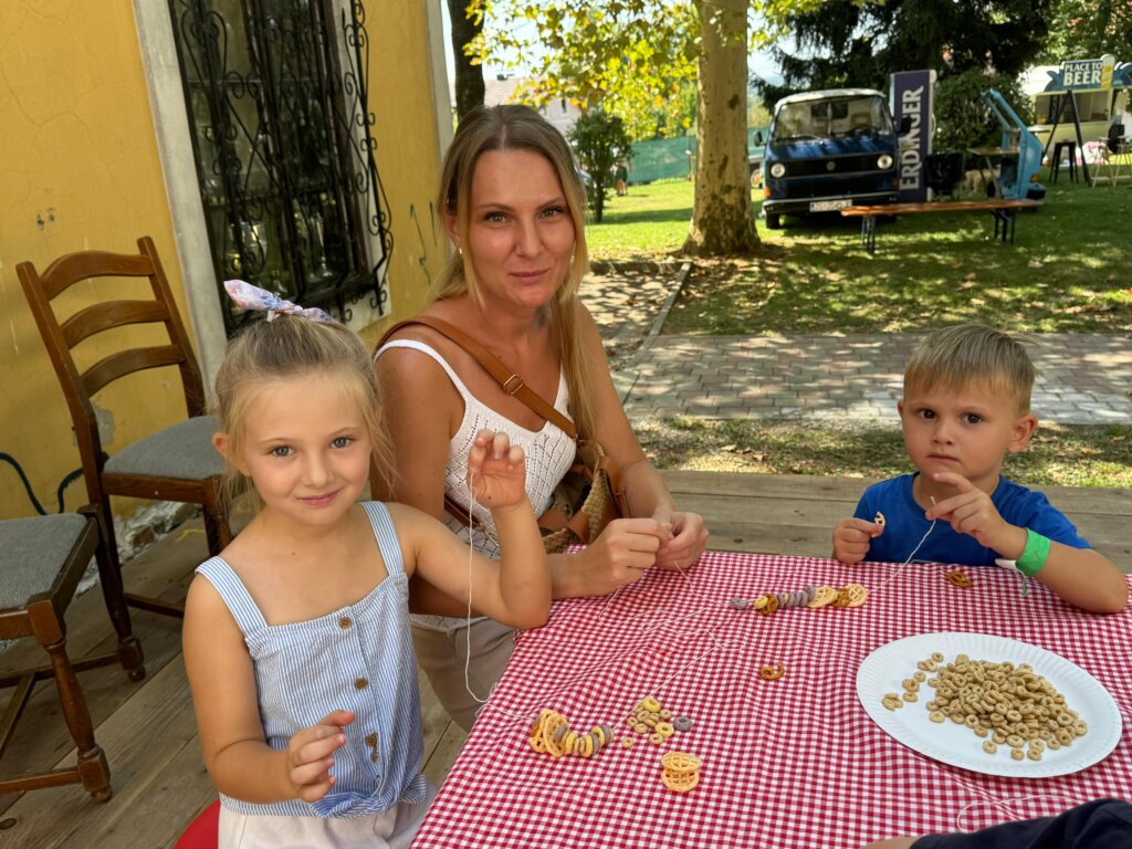 [FOTO] KAJ SU JELI NAŠI STARI Udruga Artoratorij održala umjetničku radionicu “Niska za pod zub”