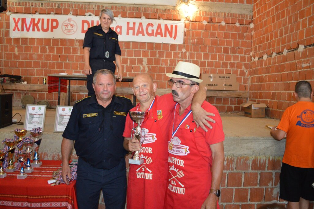 Dva pajdaša pripremila najukusniju kotlovinu u Hagnju, donosimo i rezultate vatrogasnog natjecanja