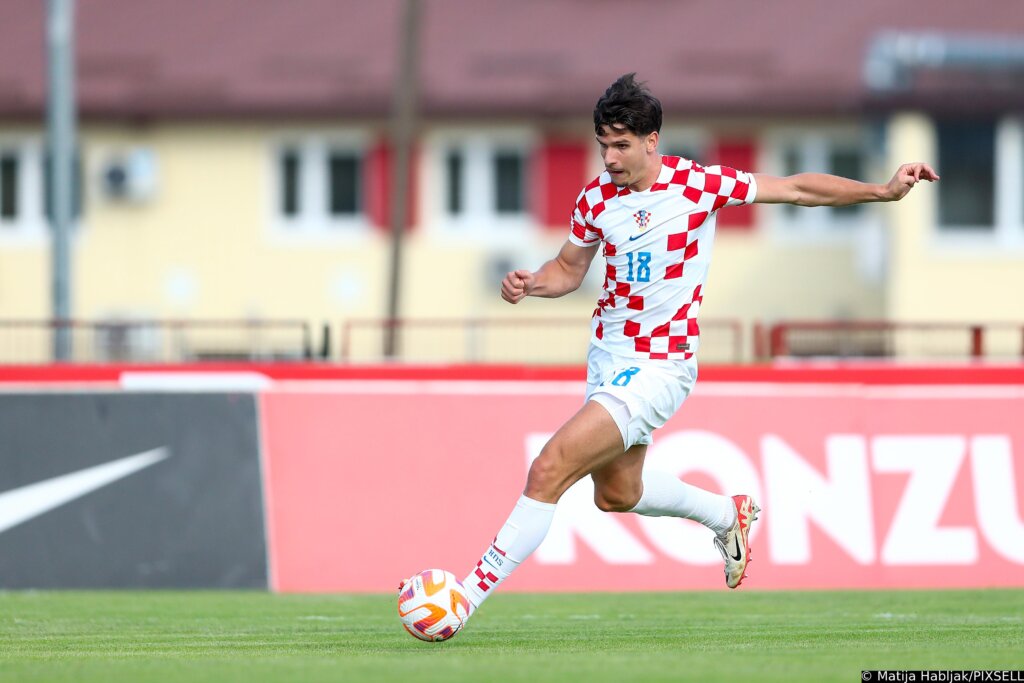 U Sesvetama Odigrana Nogometna Utakmica U 21, Hrvatska Švedska