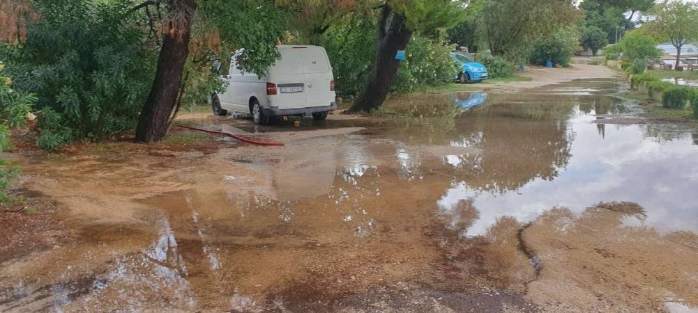 Zbog obilne kiše bujične poplave na području Obrovca