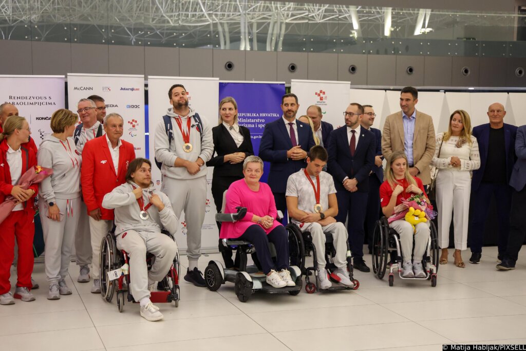 Zagreb: Doček Hrvatske Paraolimpijske Delegacije U Zračnoj Luci Franjo Tuđman