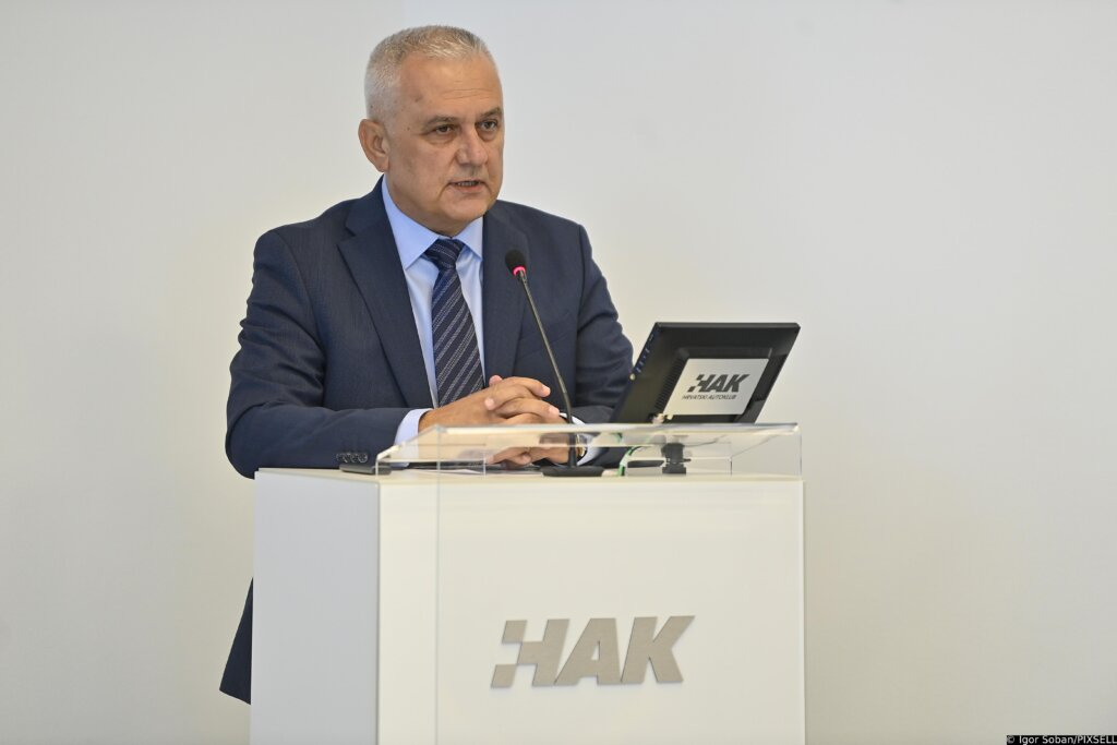Zagreb: Predstavljanje Priručnika Za Edukaciju Djece "postani Siguran Vozač Bicikla I Električnog Romobila"