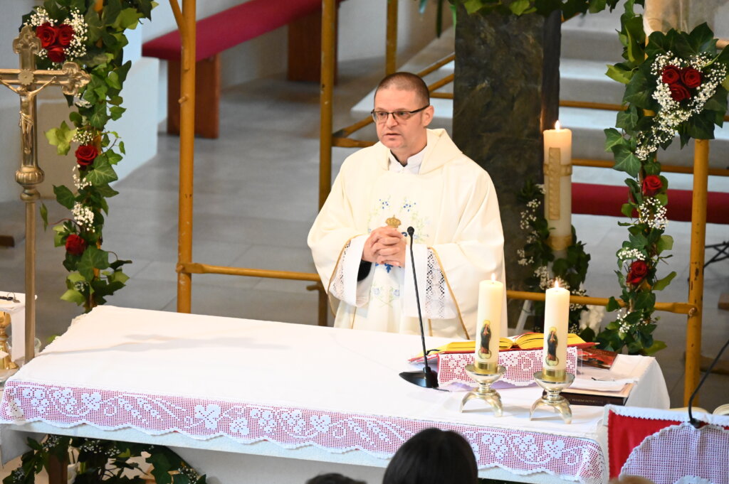 Misno slavlje u Koruškoj u Križevcima predvodio vlč. Dražen Hladuvka