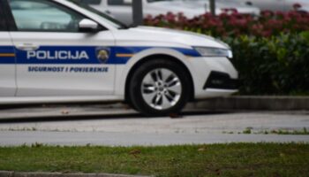 Policija1