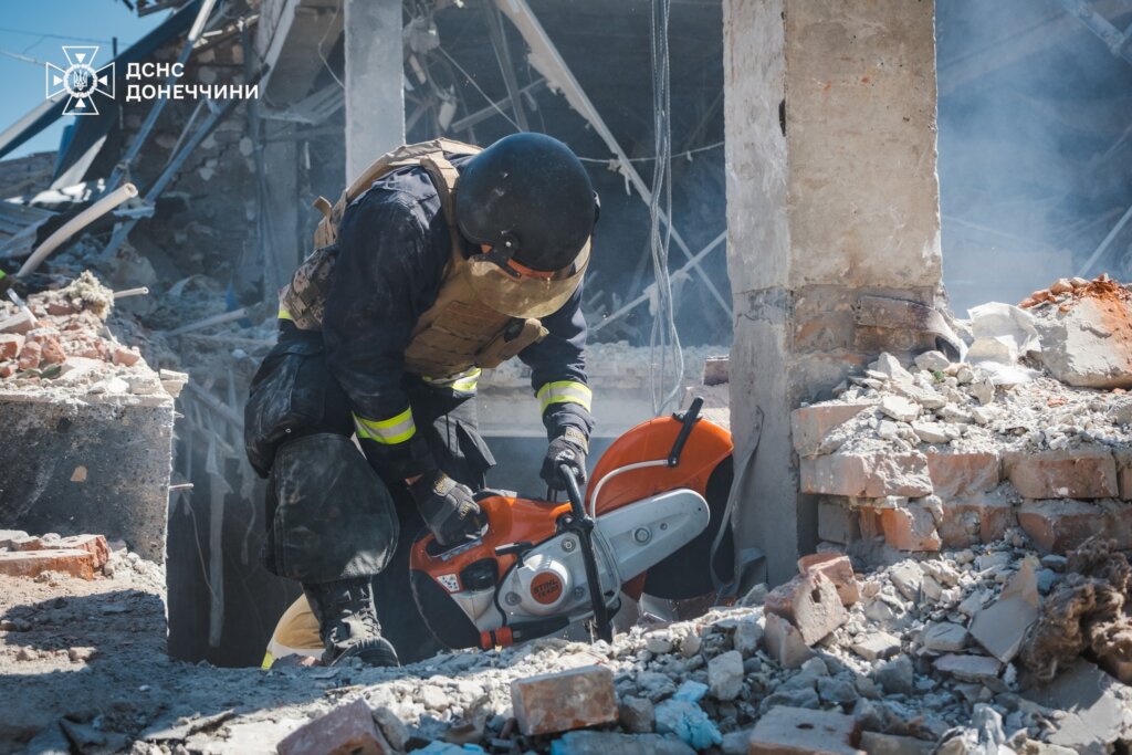 Rusija napala Ukrajinu raketama i dronovima, tri osobe poginule