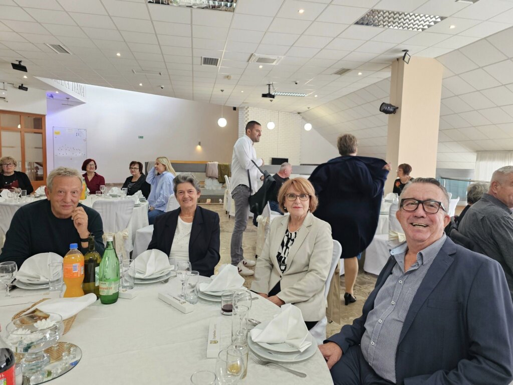 463783317 567204428988410 6363635930917614058 N