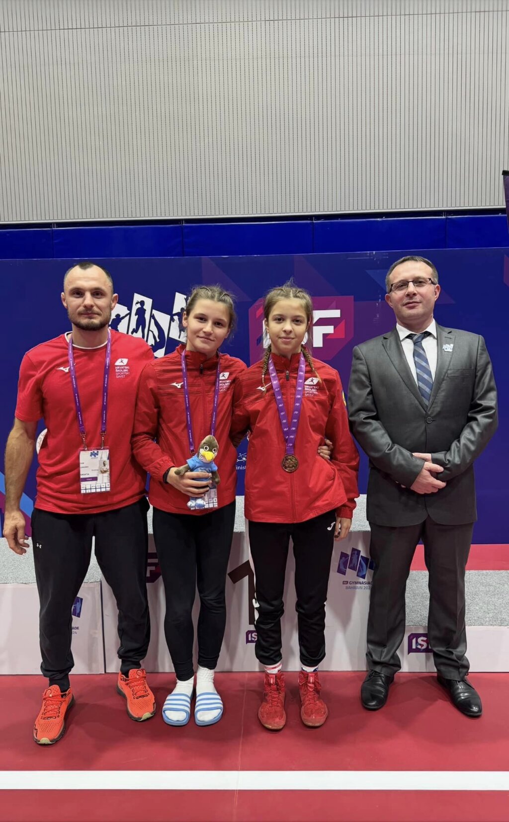 464973142 1098554348938263 8715637737379530193 N