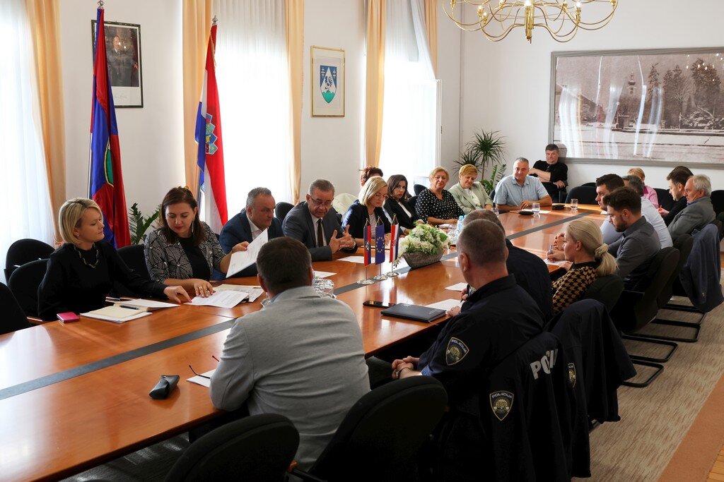 U Koprivničko-križevačkoj županiji manje fizičkog i vršnjačkog nasilja u školi, ali sve više verbalnog nasilja, maltretiranja i uvreda na društvenim mrežama