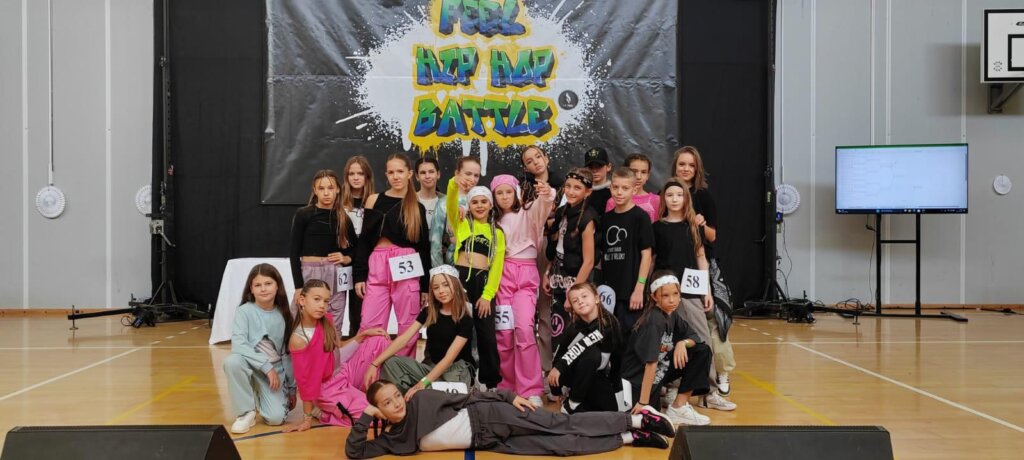 [FOTO] Plesni studio Mali i veliki na hip hop battle natjecanju, u Križevce stiglo nekoliko medalja