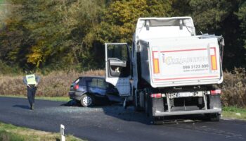 Đurđevac: Vozač Automobila Poginuo U Sudaru S Kamionom