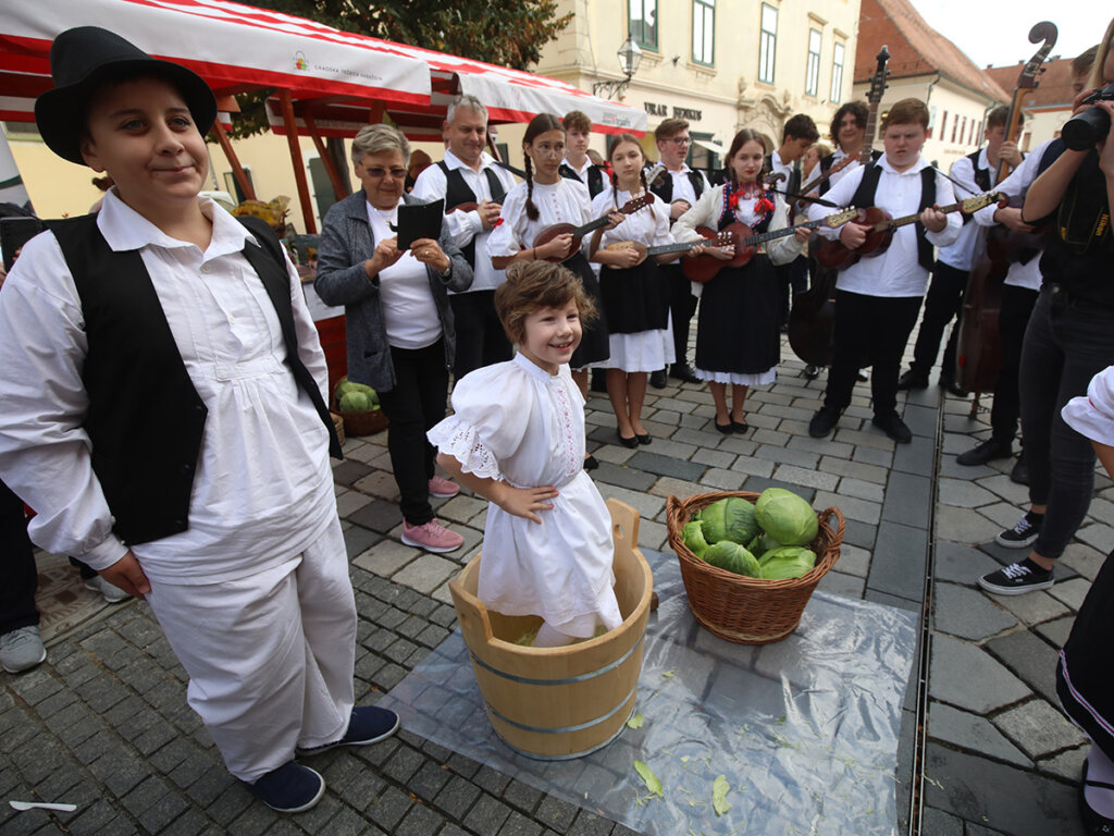 Ženska Kreativnost U Ruralnom životu (16)