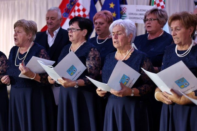 Starijeosobe 011024 Autor Fotografije Drazen Kopac 5.jpg 648x432 Q85 Subsampling 2