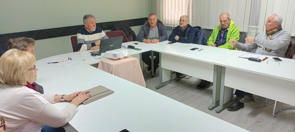 [FOTO] Održana sjednica Gradskog odbora HSU-a Vrbovec