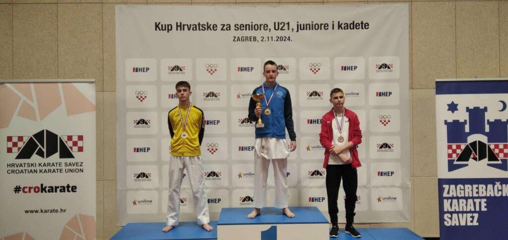 KARATE Srebro za Filipa Komaricu