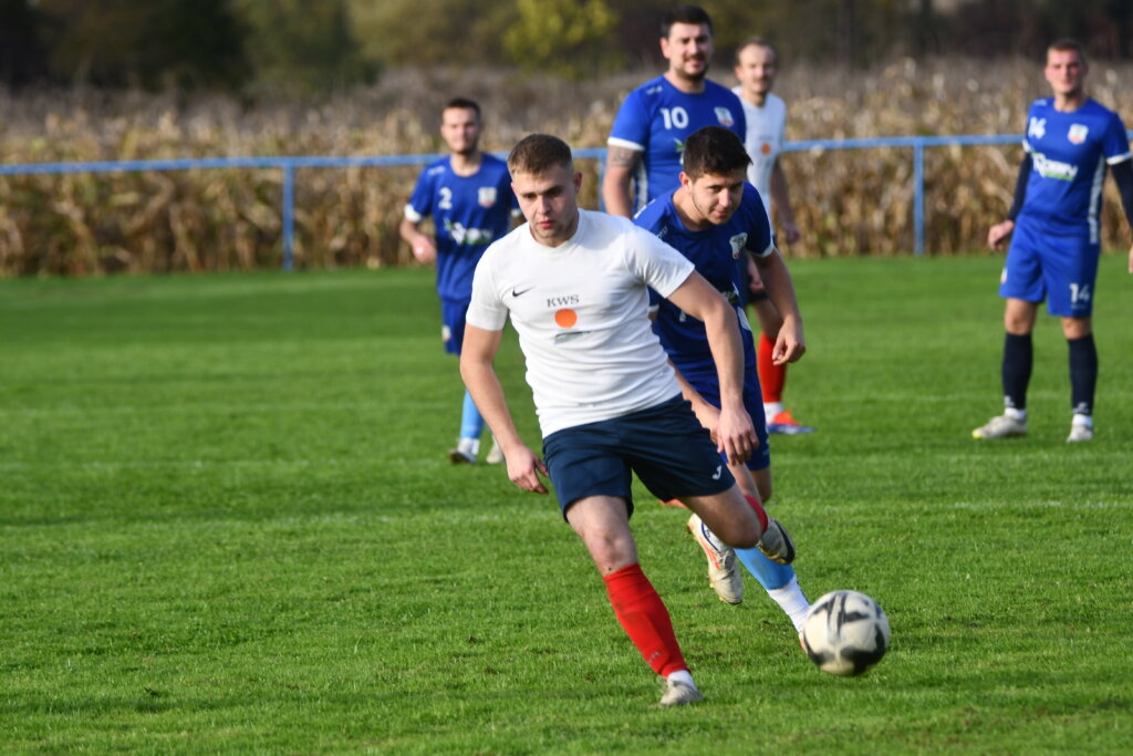 NOGOMET 2. ŽNL Susjedski derbi u Carevdaru pripao Čvrstecu, po dva pogotka Blagaja i Petraka