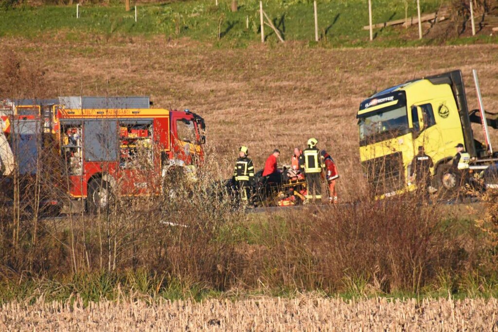 [FOTO/VIDEO] Teška prometna nesreća kod Križevaca, ima ozlijeđenih, sve žurne službe su na terenu