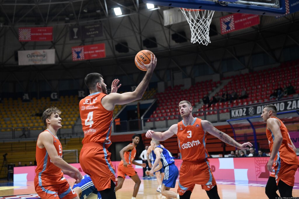 Utakmica 7. Kola Drzavnog Prvenstva Kosarkasa Dinamo Cedevita Junio