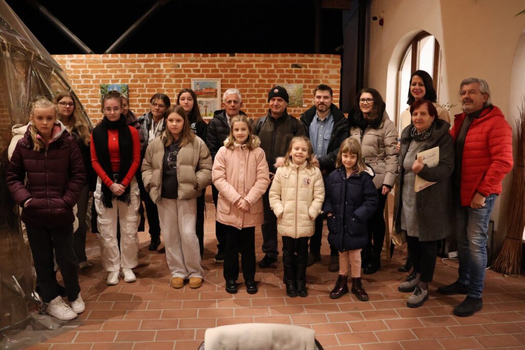 [FOTO] U Bedemu otvorena izložba Likovne kolonije hrvatskih branitelja, njihove djece i unuka čiji će fundus biti darovan Zakladi „Katruža“