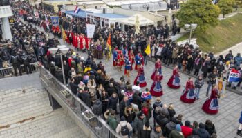 Vukovar: Pogled Iz Zraka Na Kolonu Sjećanja