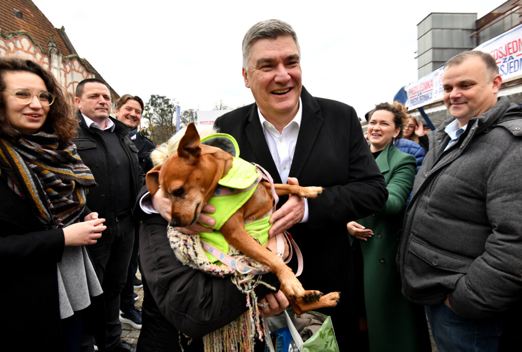 Milanović u Čakovcu prikupljao prve potpise za predsjedničku kandidaturu