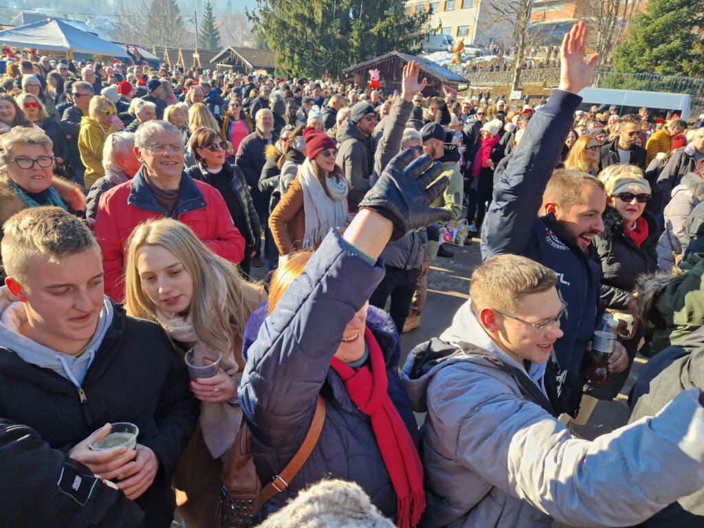 [FOTO/VIDEO] Bili smo u Fužinama na dočeku Nove godine u podne