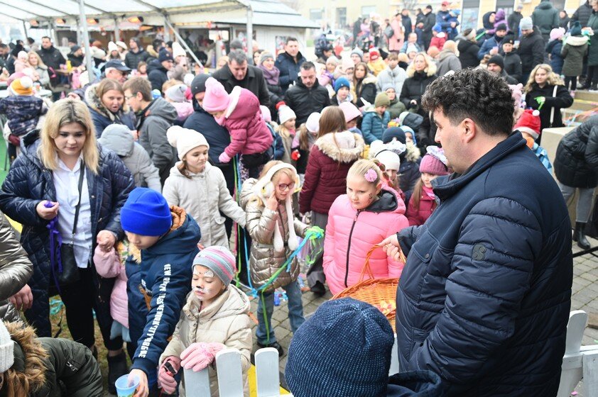 [FOTO/VIDEO] VESELJE I SMIJEH U KRIŽEVCIMA Održan dječji doček Nove godine