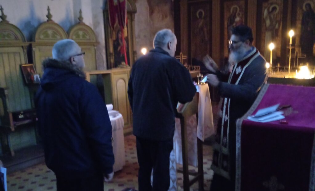 [FOTO] Molitva za zdravlje pred relikvijom sv. Nektarija Eginskog u Križevcima