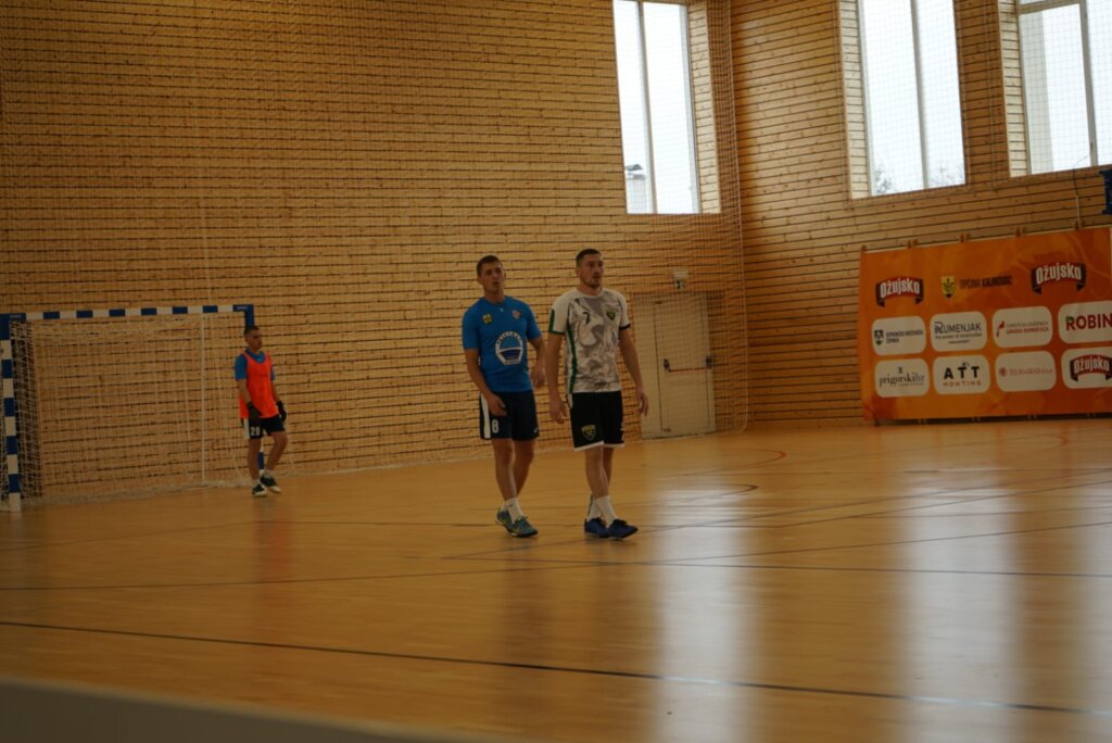 Photo 2024 12 22 21 09 45