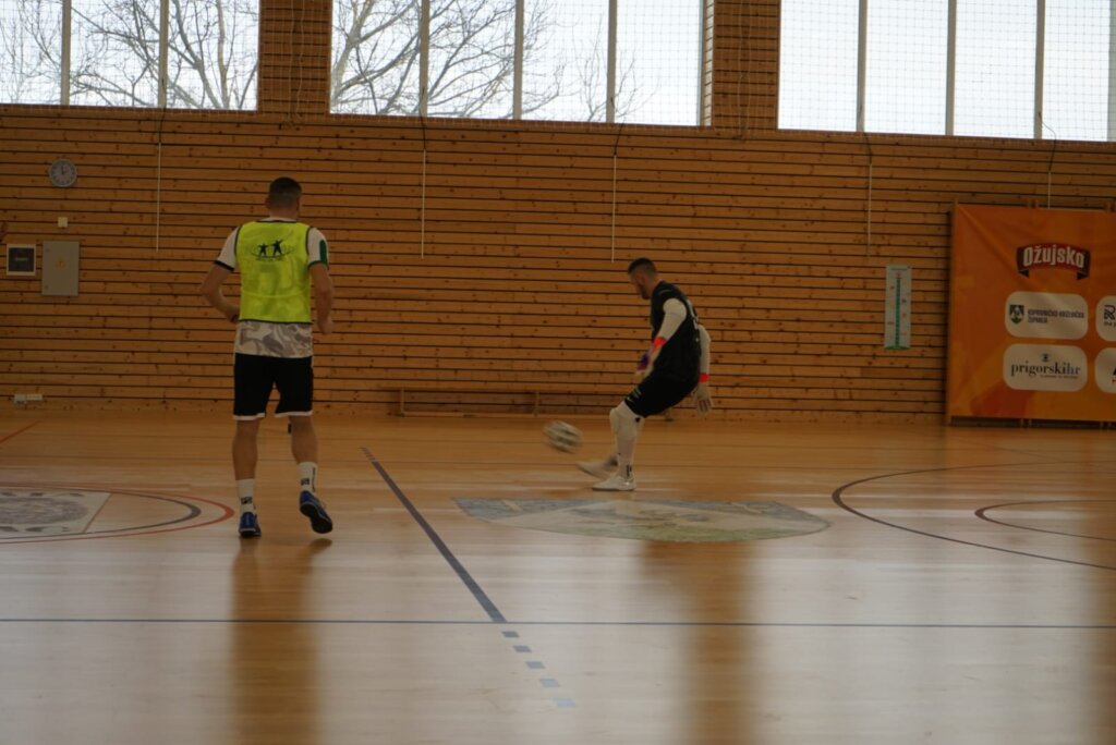 Photo 2024 12 22 21 09 45 5