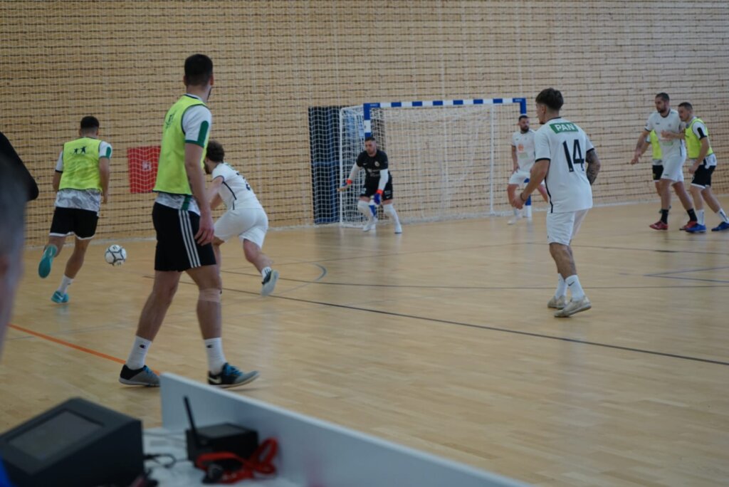 Photo 2024 12 22 21 10 03