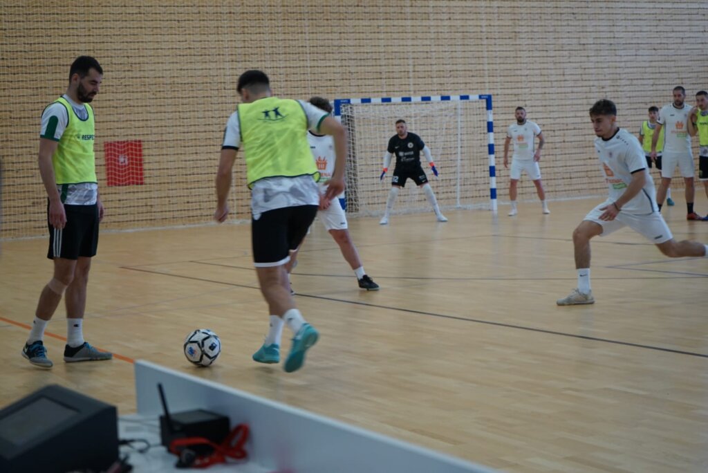 Photo 2024 12 22 21 10 03 2