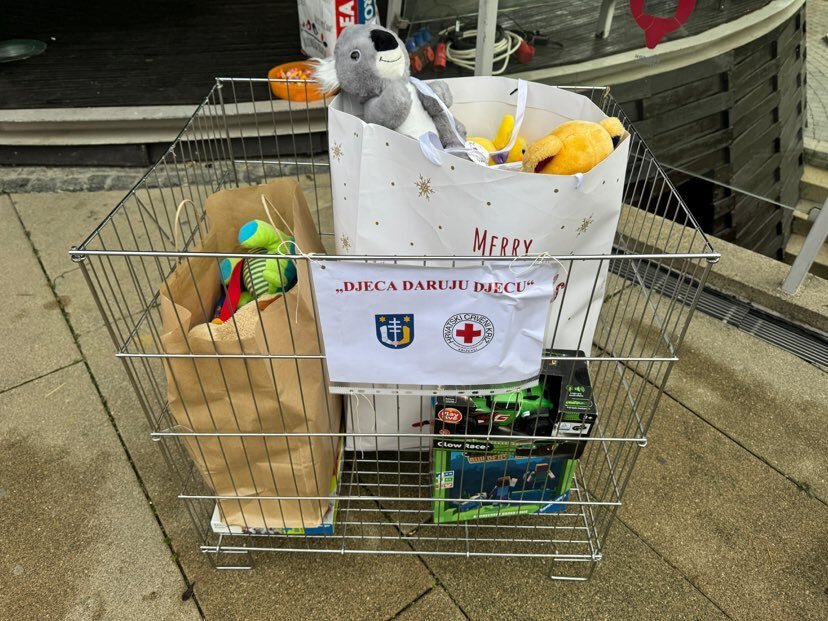 Djeca Daruju Djecu Kž (1)