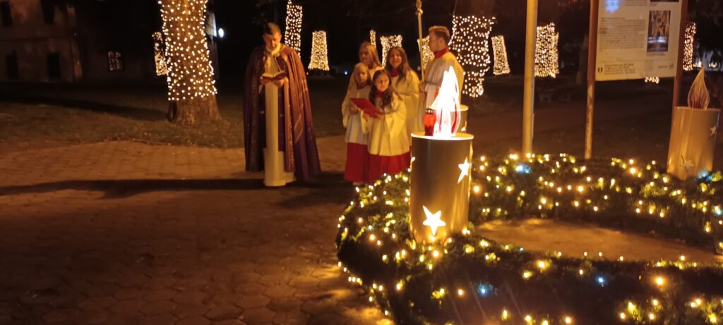 Druga adventska svijeća, simbol ljubavi