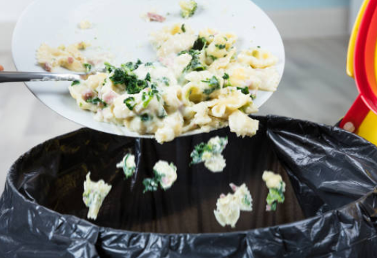 ISTRAŽIVANJE Više od milijun Hrvata jednom tjedno baca hranu, najviše mladi