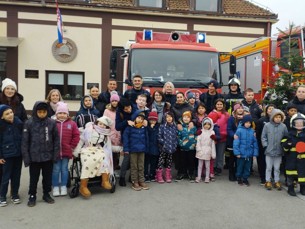 Mjesec druženja i darivanja djece u Vatrogasnoj zajednici grada Koprivnice