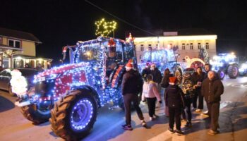 U Općini Nova Rača Održan Je Događaj "adventski đir Po Općini" S Božićnim Traktorima