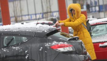 Karlovac: Snijeg Zabijelio Ulice