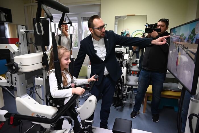 Djeca na Goljaku dobila novog rehabilitacijskog robota