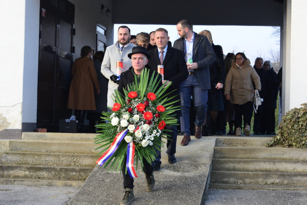 [FOTO] DAN S JOŽOM U VRBOVCU Članovi HSS-a odali počast pučkom tribunu Josipu Pankretiću