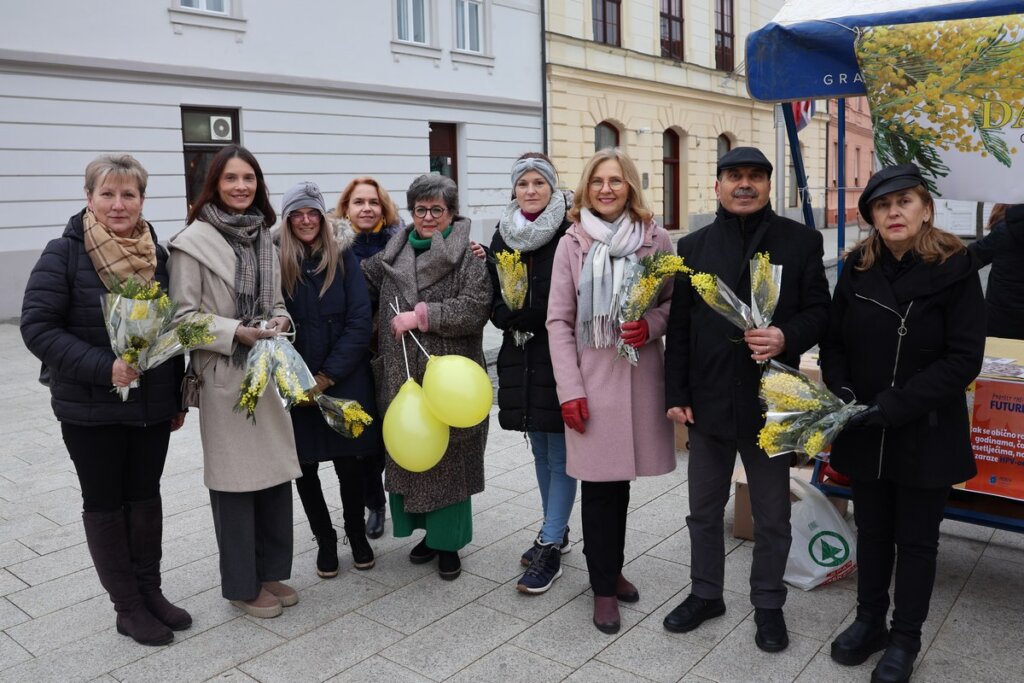 [FOTO] Na važnost čuvanja zdravlja podsjetile prve mimoze u Čakovcu