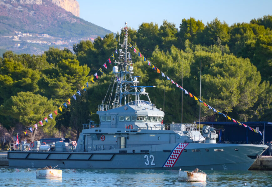 Stavljen u uporabu novi obalni ophodni brod Hrvatske ratne mornarice