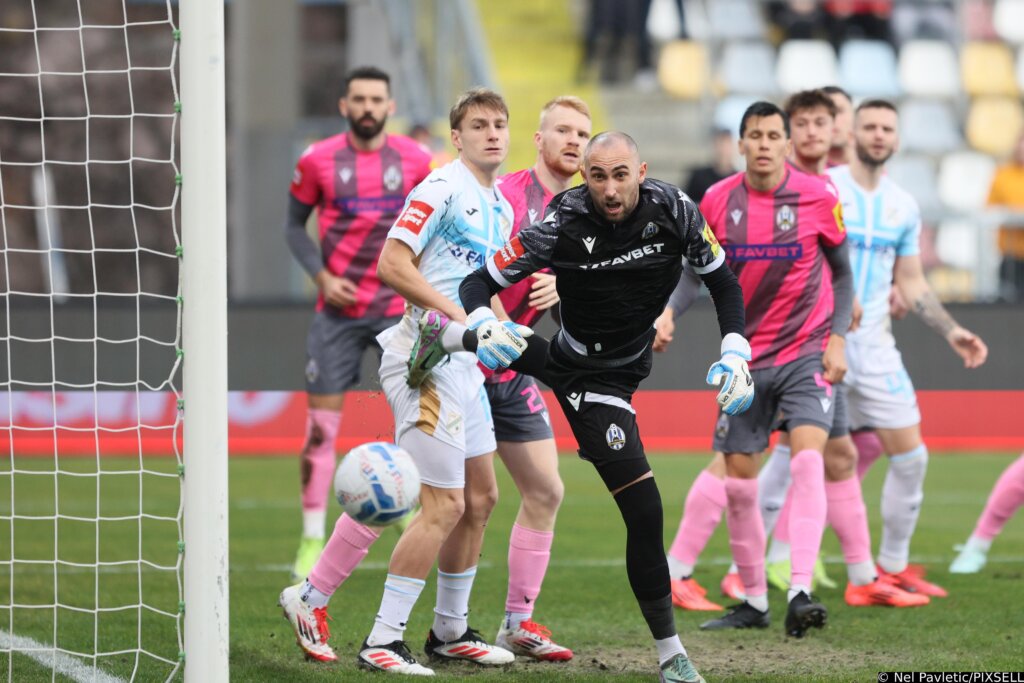 HNL: Rijeka pobijedila Lokomotivu i potvrdila prvo mjesto