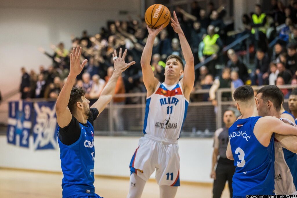 Sinj: Košarkaška Utakmica Alkar Cibona