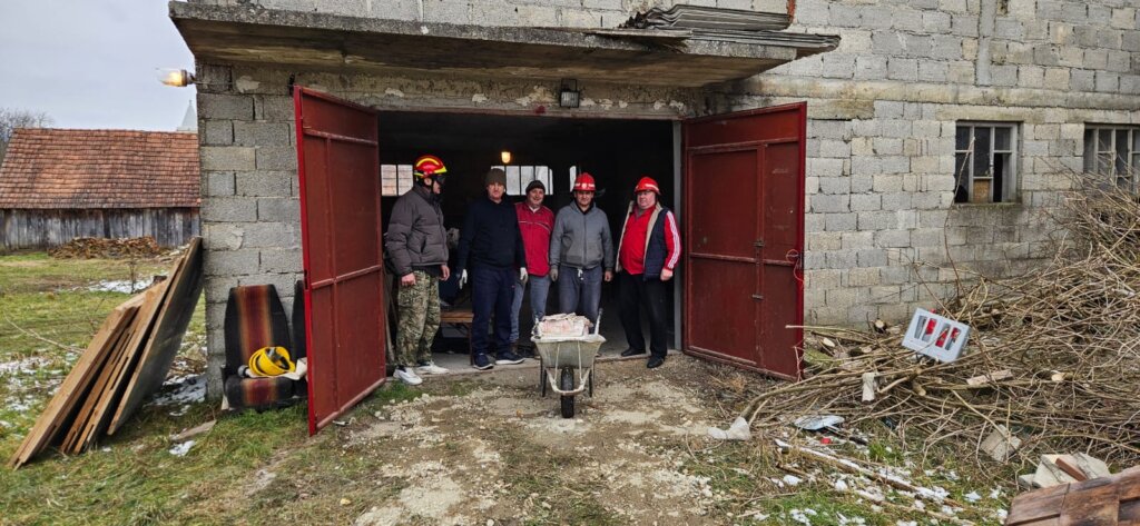 10cd6b3f Eecb 4766 9ed2 163a92d42570