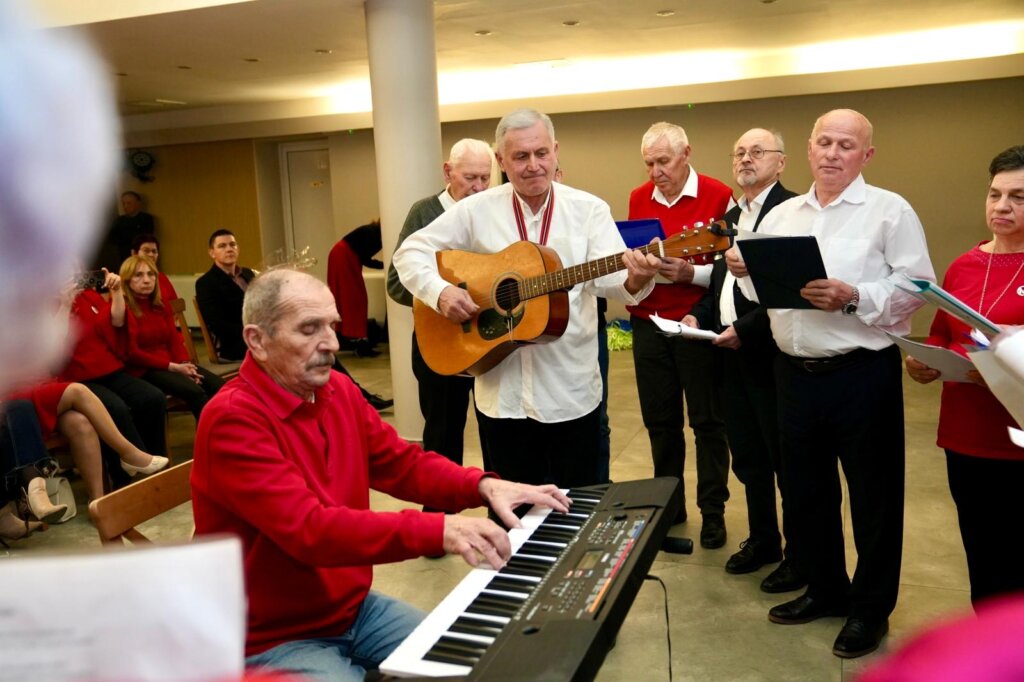 17a83e12 E072 4f45 9720 1f0805c72da6