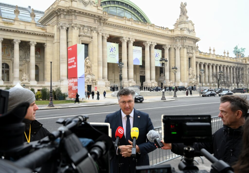 Plenković u Parizu: Umjetna inteligencija mora biti pod kontrolom čovjeka i za čovjeka