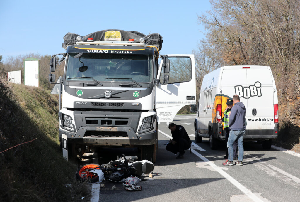 Poginuo motociklist, očevid je u tijeku