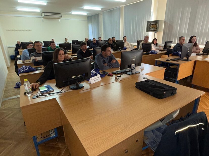 [FOTO/VIDEO] Na Veleučilištu u Križevcima provodi se edukacija farmera na temu robotske mužnje