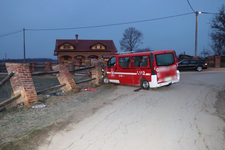 OVO SE NE VIĐA SVAKI DAN Pijani muškarac sjeo u tuđe vatrogasno vozilo i sletio s ceste u Gaju kod Vrbovca