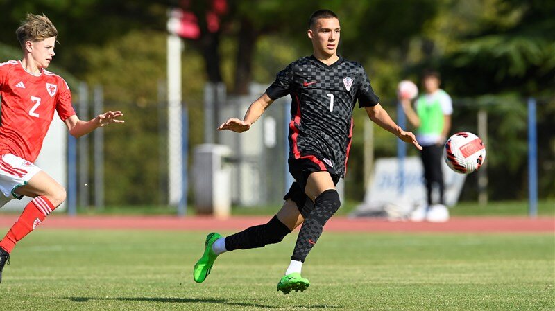 Mlada hrvatska U-19 nogometna reprezentacija poražena od Nizozemske